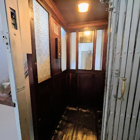 Baixa Sunny With A View! Апартаменти *